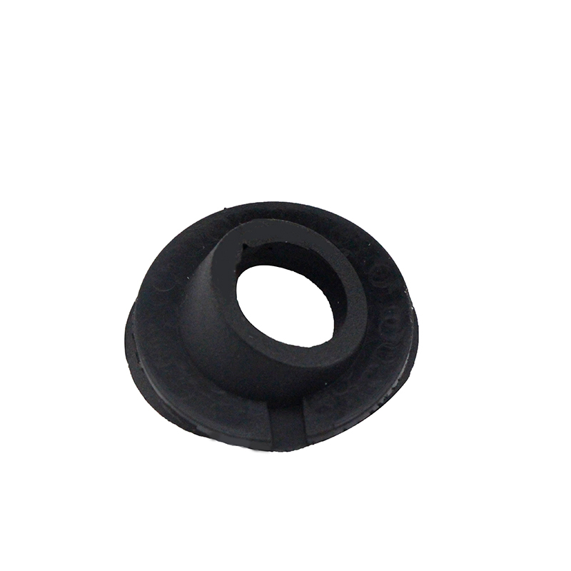 Rubber cover of the decompression valve for the chainsaw of the Stihl MS660 066 OEM # 1122 084 1405