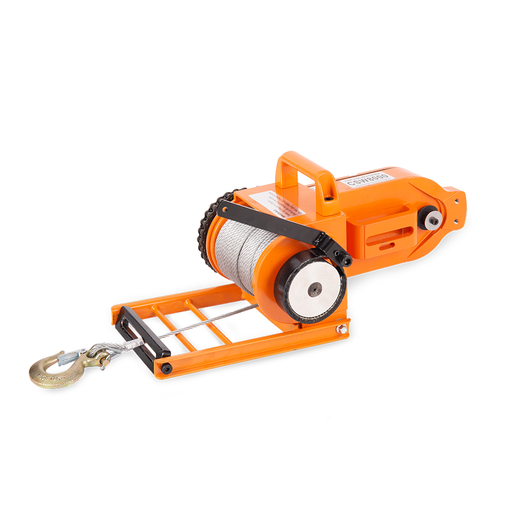 Holzfforma csw8000 Portable gasoline traction winch with a chain saw